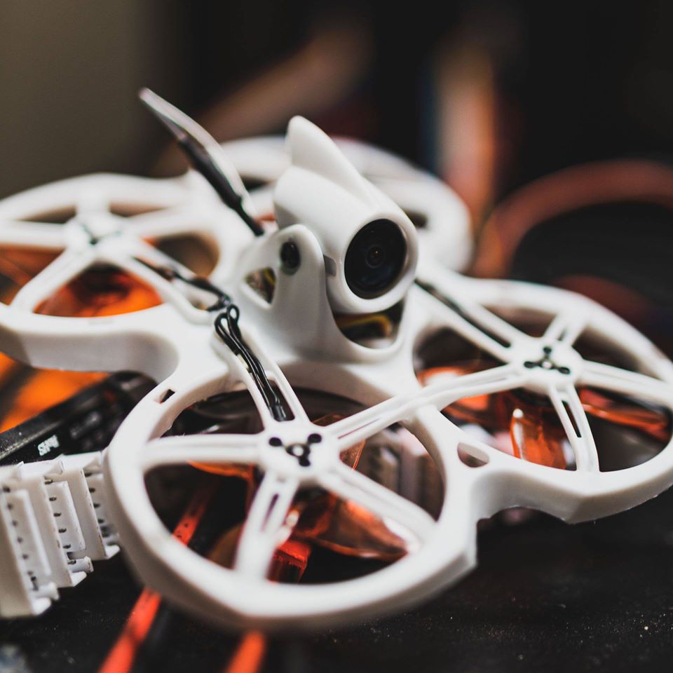 Emax Tinyhawk II 2 RTF FPV Rac - огляд і ціна Drone Power Bank